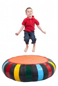 ����� ����